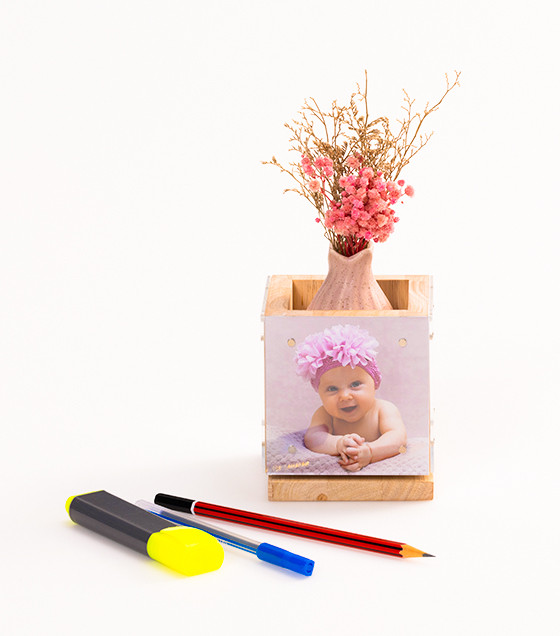 Revolving Pen Holder 